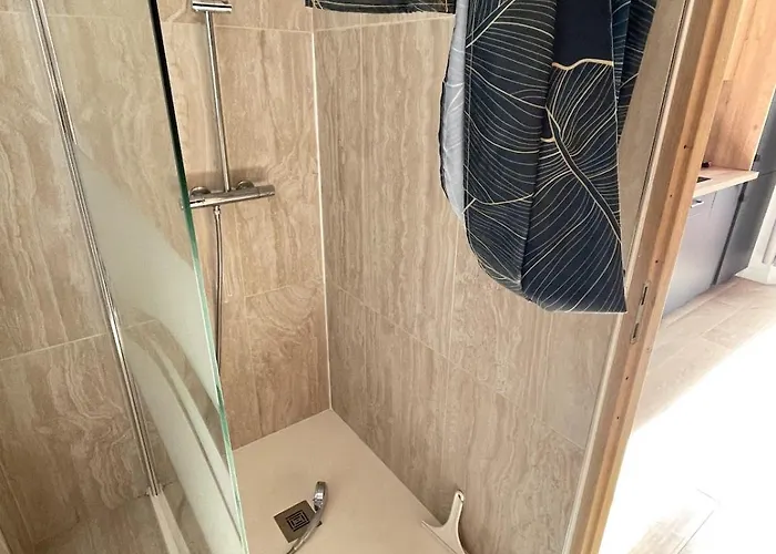 Le Vauban, Vieil Antibes, Dynamique, Renove Et Convivial , Clim, Balcon アンティーブ