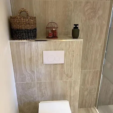 Marlene Coeur Vieil Antibes, Quartier Sympa, Renove Et Convivial , Clim, Balcon Apartamento *