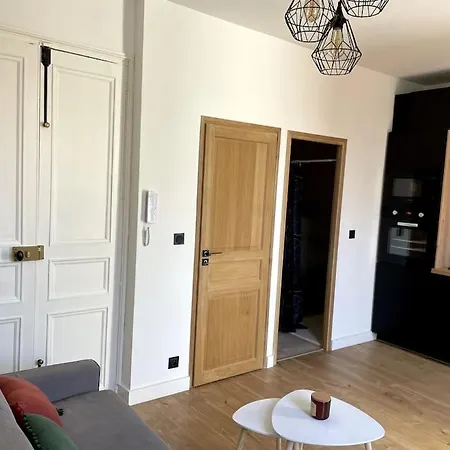 Marlene Coeur Vieil Antibes, Quartier Sympa, Renove Et Convivial , Clim, Balcon *